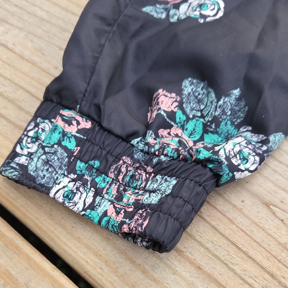 Empyre Floral Hooded Windbreaker Rainyday Jacket Zumiez Large - Picture 6 of 8